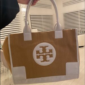 Straw Tote with White Lining